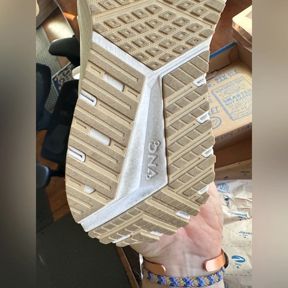 Brooks Revel 6 — worn 2.5 miles